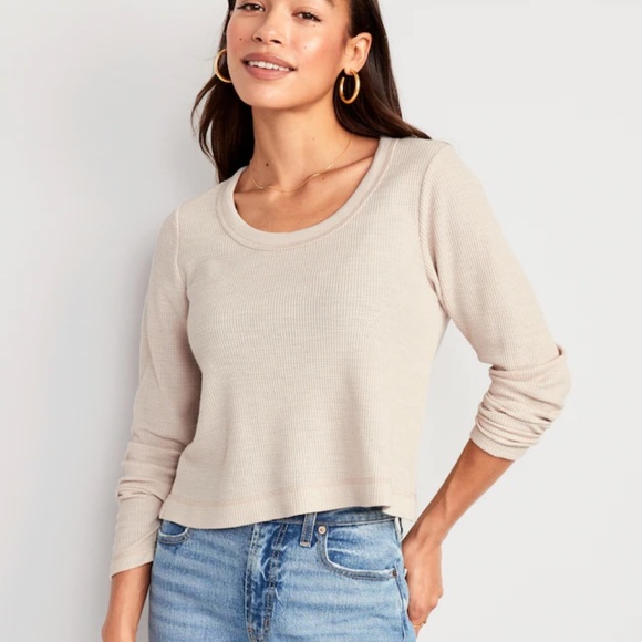 NWT OLD NAVY Cropped Waffle-Knit Scoop-Neck T-Shirt Color: Wish Bone - Picture 2 of 4